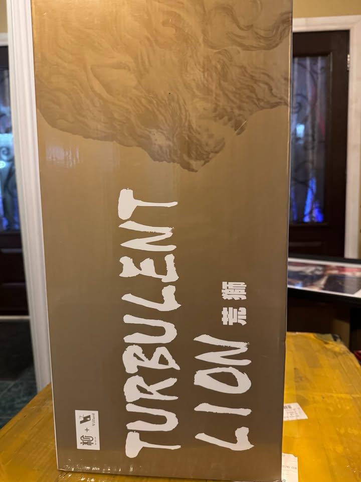 Sideshow Limited Rugged Lion (Light) Statue