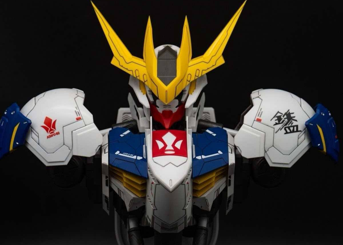 1/35 Barbatos Gundam Bust Model Kit