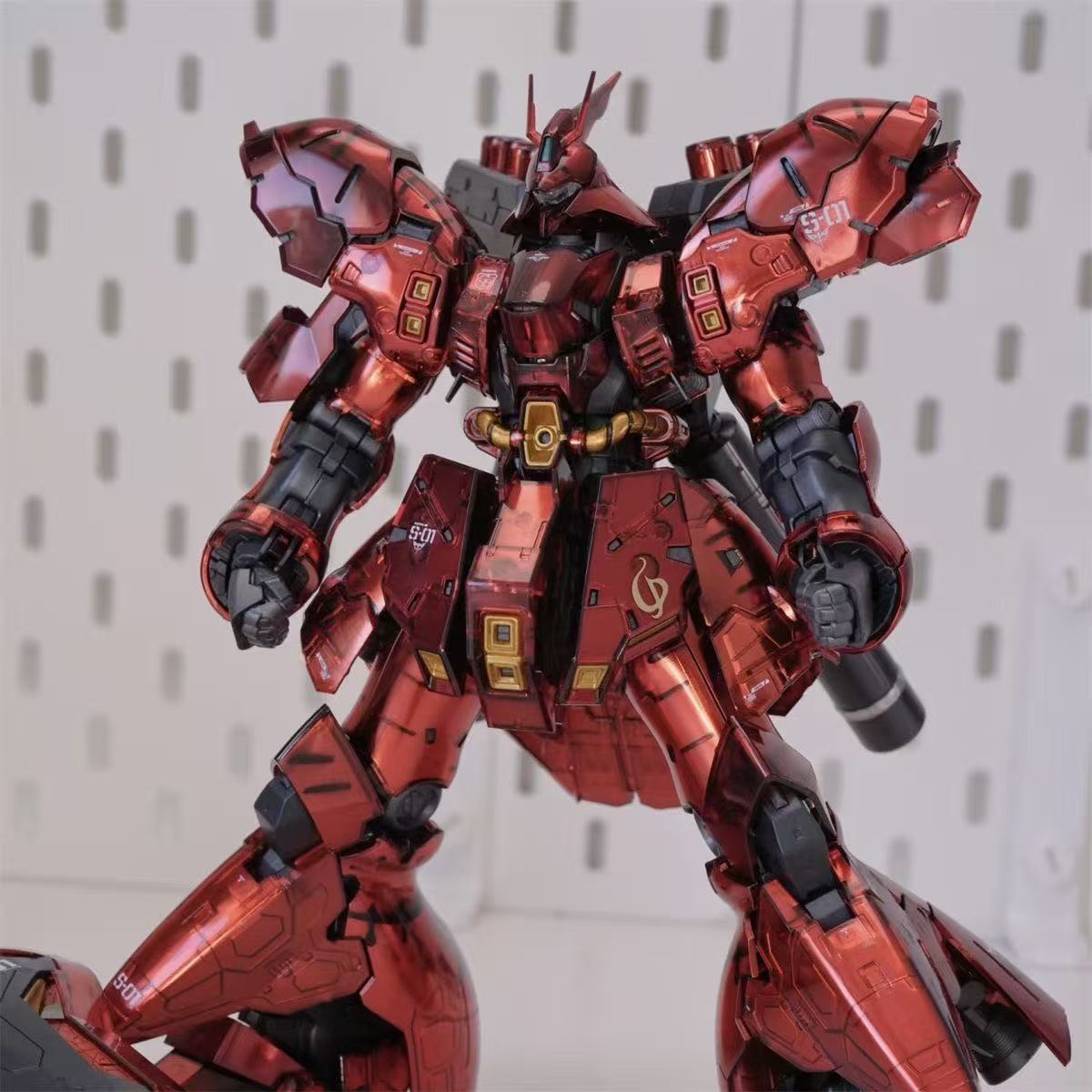 SH Studio RG Sazabi Clear Armor Plated Coating Version (Third Party)