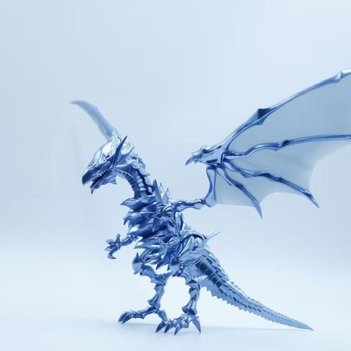Kaiba Industry Figure-rise Standard Amplified Blue Eyes White Dragon (with 3 Heads Resin Kit) Metallic Blue Version