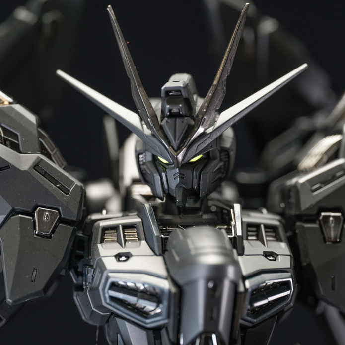 Minerva Midnight Strike Freedom Head for 1/100 Prepainted with LED lighting