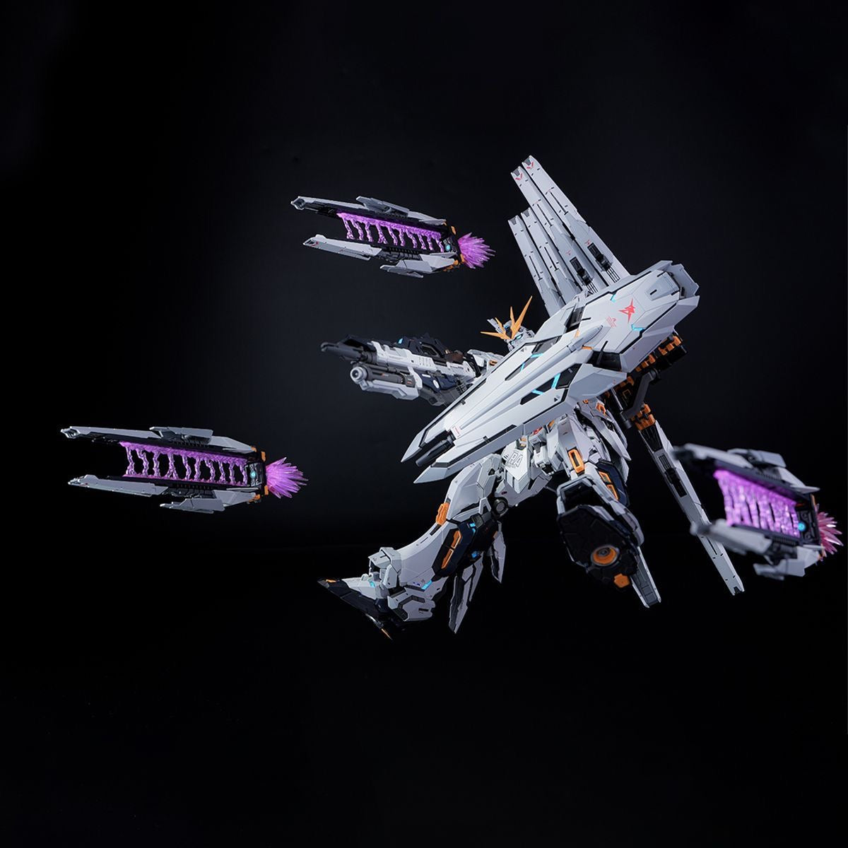 (Pre-Order) Dragon Tiger Model GK Style Nu Gundam Model Kit (ETA: Q1 2027)