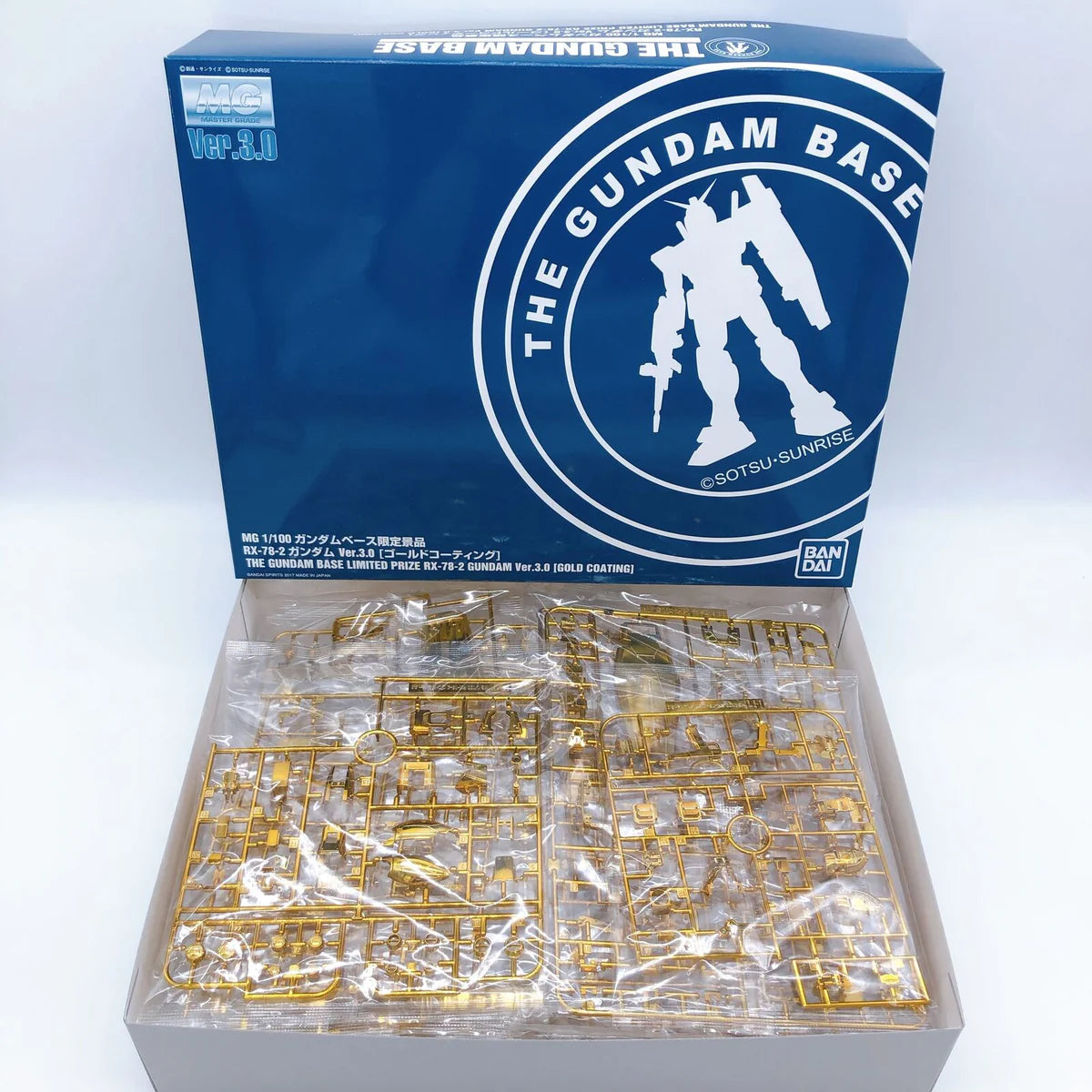Bandai Gundam Base Limited MG 1/100 Gundam Base Limited Prize RX-78-2 Gundam Ver. 3.0 Gold Coating