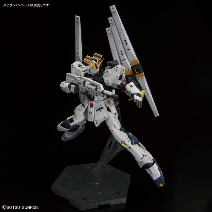 RG 1/144 ν Gundam (Double Fin Funnel Equipment Type)