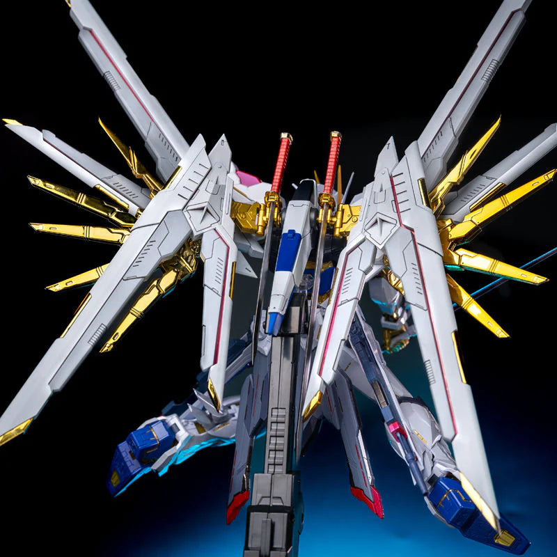 Red Lotus MG 1/100 Proud Defender Mighty Strike Freedom Backpack