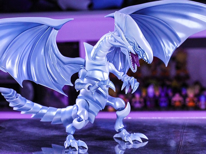 Yu-Gi-Oh! Duel Monsters S.H.MonsterArts Blue-Eyes White Dragon