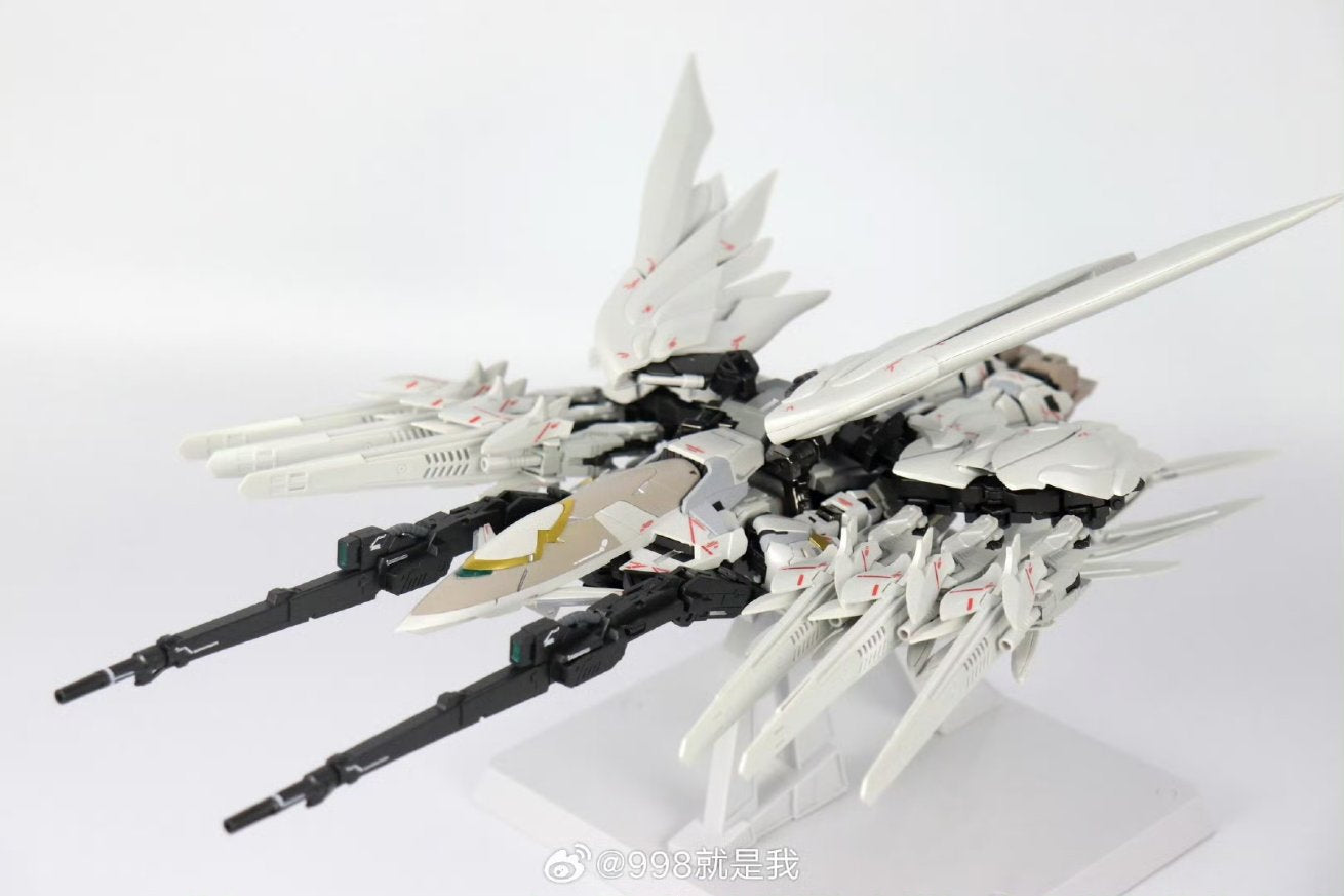 Daban 8827 MG 1/100 XXXG-00YSW Wing Gundam Snow White Prelude