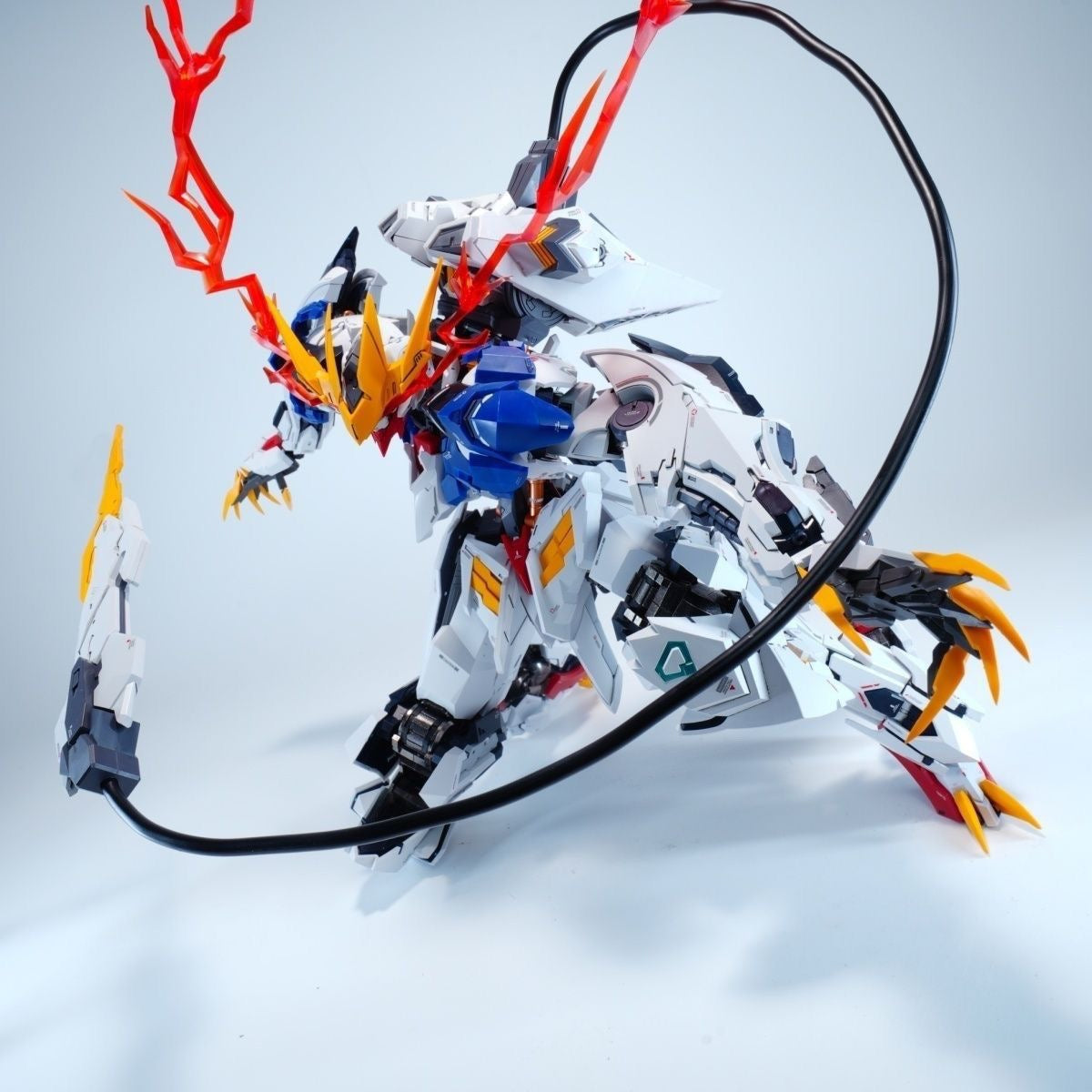 Wolf Remains Heavy Industries 1/60 Logar PG Barbatos LabZero GK