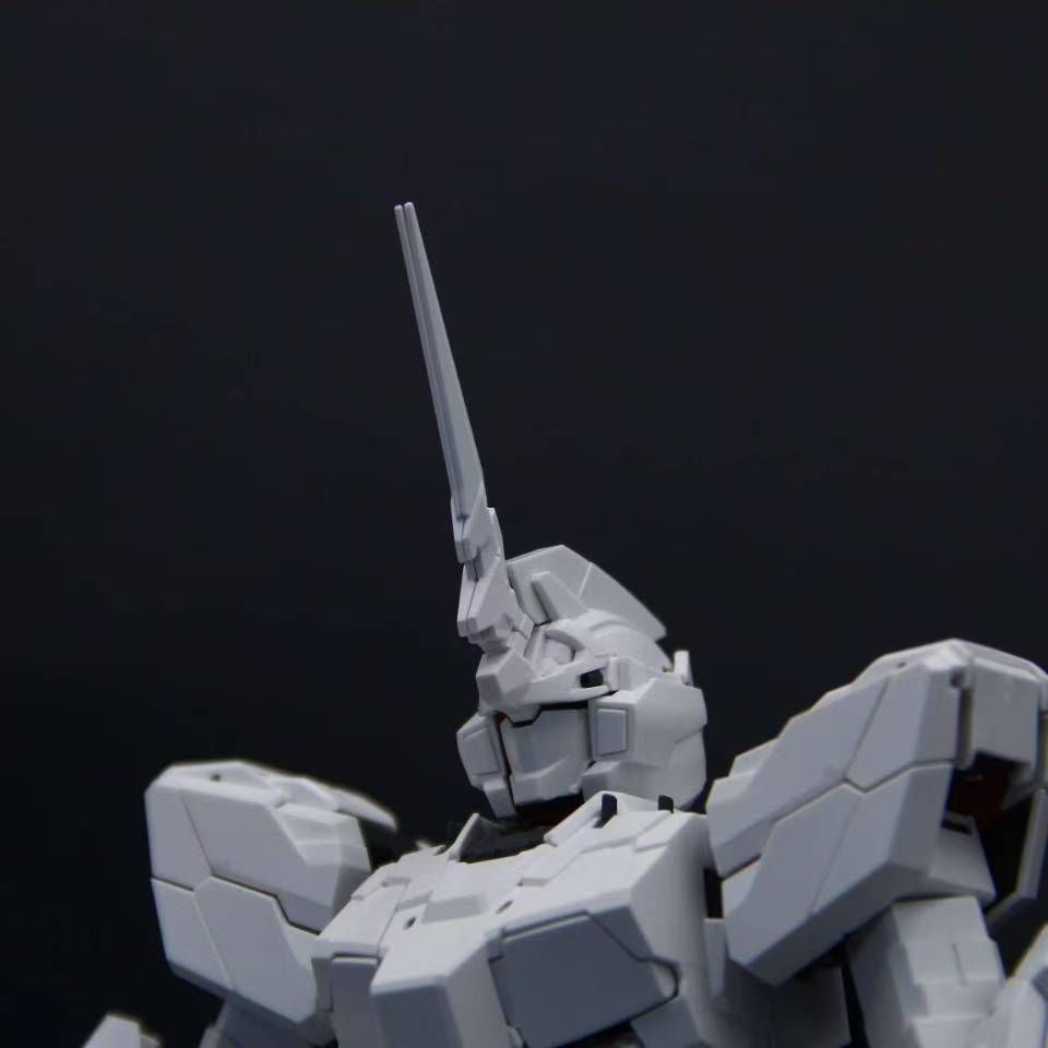 Divine Beast Model KO 2202 MGEX Unicorn Gundam 1/100 Model Kit (Without LED Unit and Action Base)