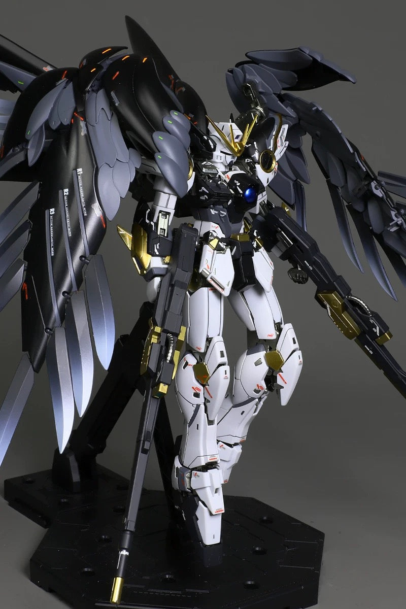 MG Wing Gundam Zero EW Ver. Ka 1/100 Customized Version Black Metallic (Qianshou Studio)