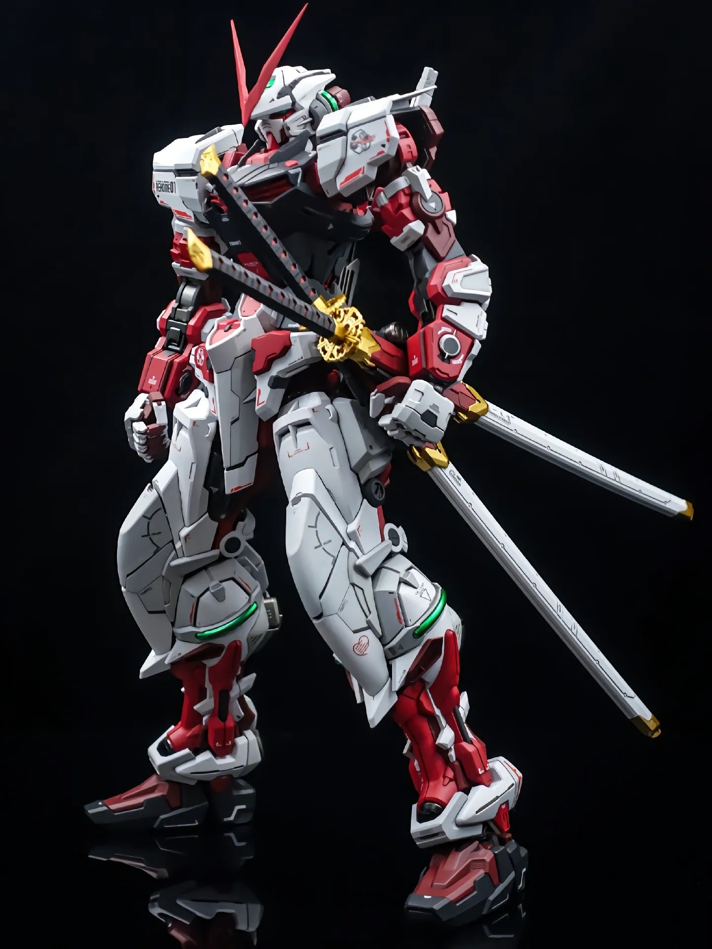 Nilson Works PG 1/60 Gundam Astray RED FRAME 1.0 (without Flight Unit Backpack)