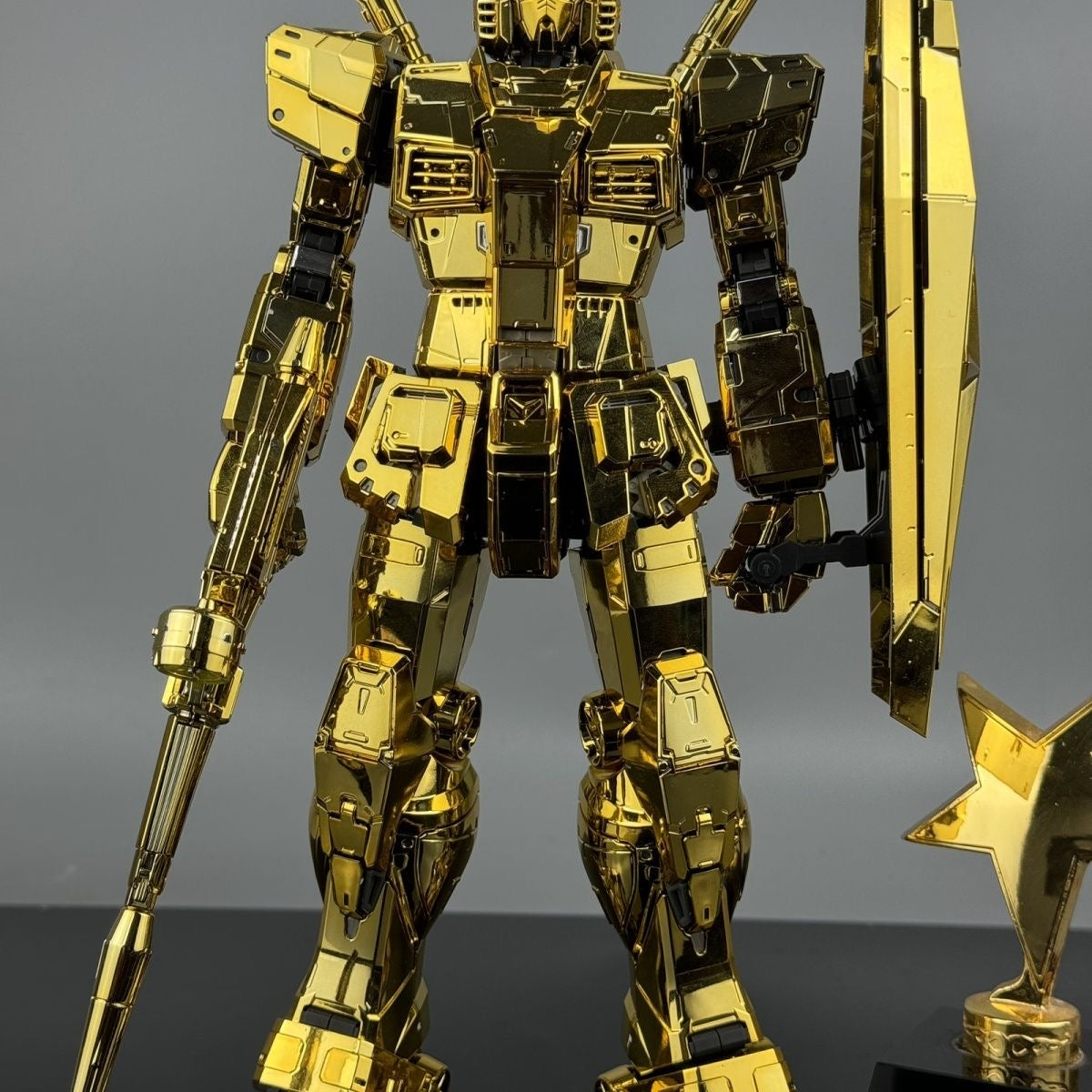 Daban PG RX-78-2 Unleashed 1/60 Customized Version Plated Gold Coating (Xingmai Studio)