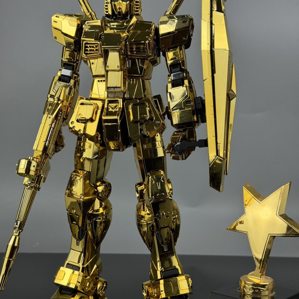 Daban PG RX-78-2 Unleashed 1/60 Customized Version Plated Gold Coating (Xingmai Studio)