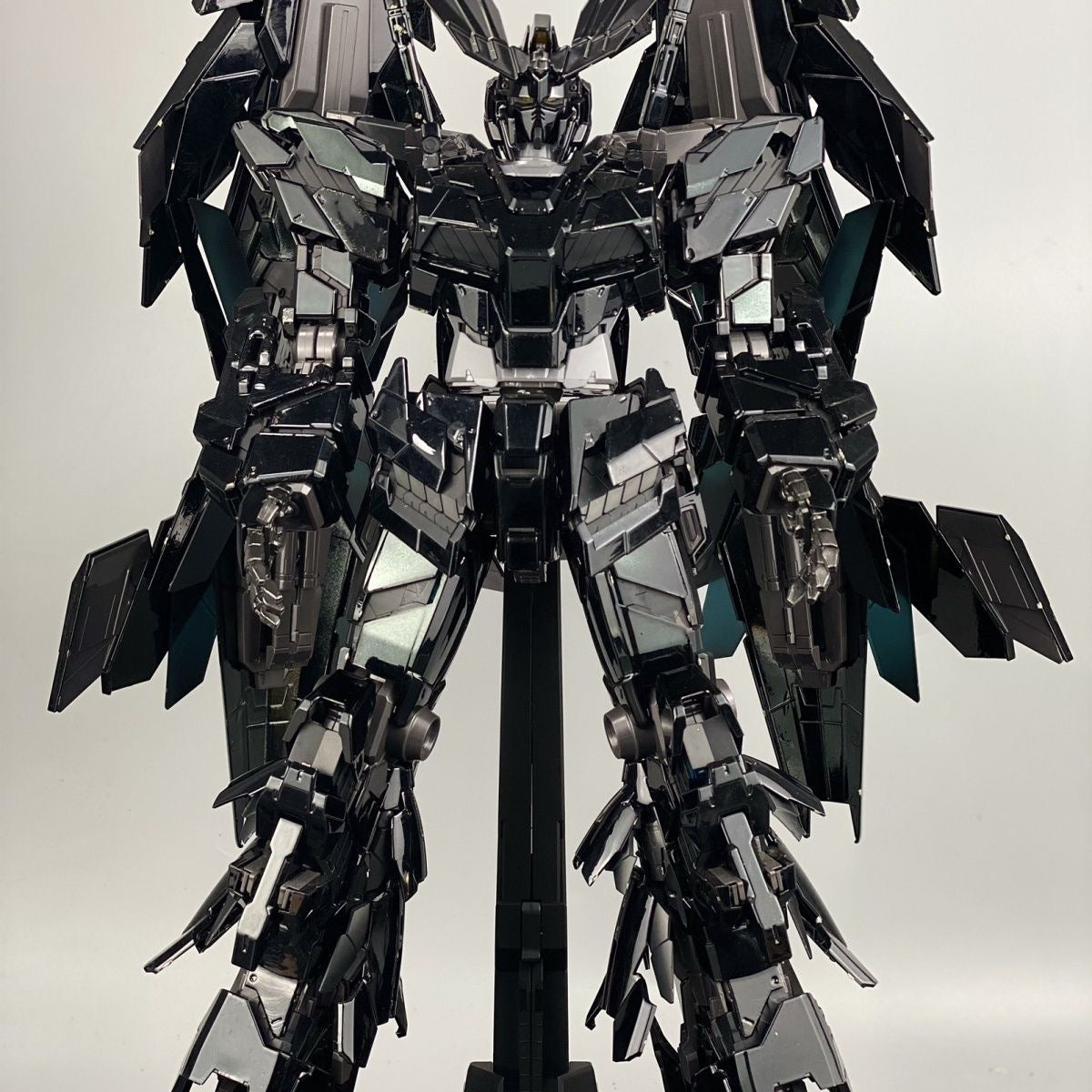 Daban PG Unicorn Gundam Unit 3 Phenex Narrative Ver. 1/60 Customized Version MMJ Collaboration Style Black Plated Coating (Xingmai Studio)