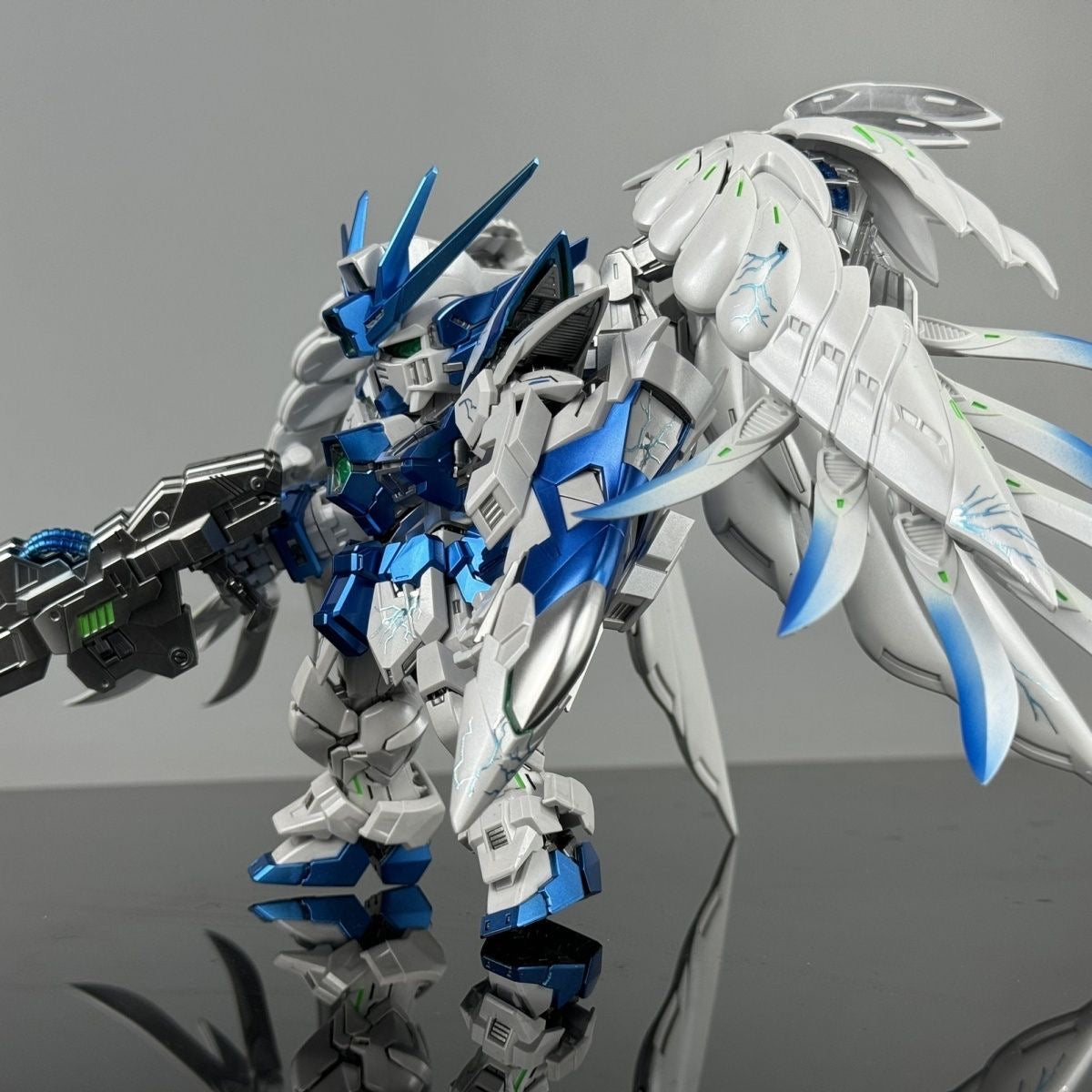 MGSD WING GUNDAM ZERO EW  Customized Version Metallic Coating (Xingmai Studio)