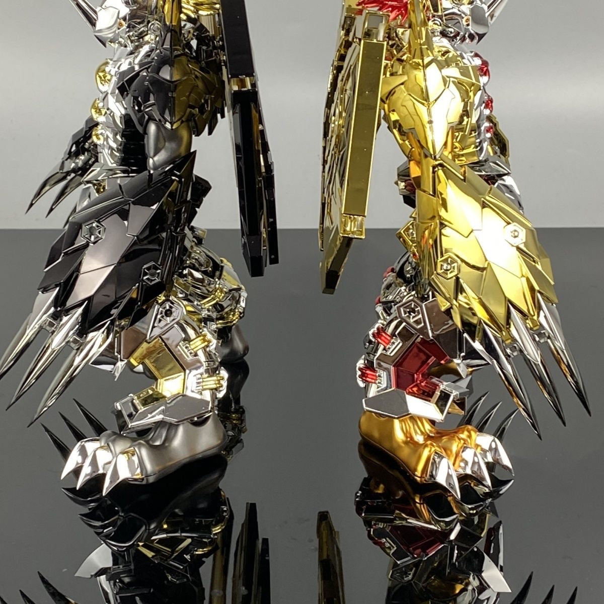 Figure-rise Standard Amplified Wargreymon + Black Wargreymon Bundle Customized Version Plated Coating (Xingmai Studio)