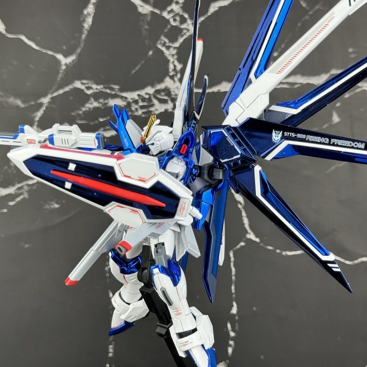 HGCE 243 Rising Freedom Gundam 1/144 Customized Version Plated Coating (Xingmai Studio)