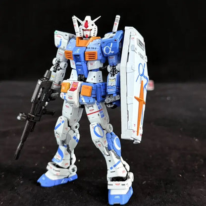 Changlong RG RX-78-2 Ver. 2.0 [Not Original Bandai Kit] 1/144 Customized Version Black Tri-Star ( Bubble Studio)