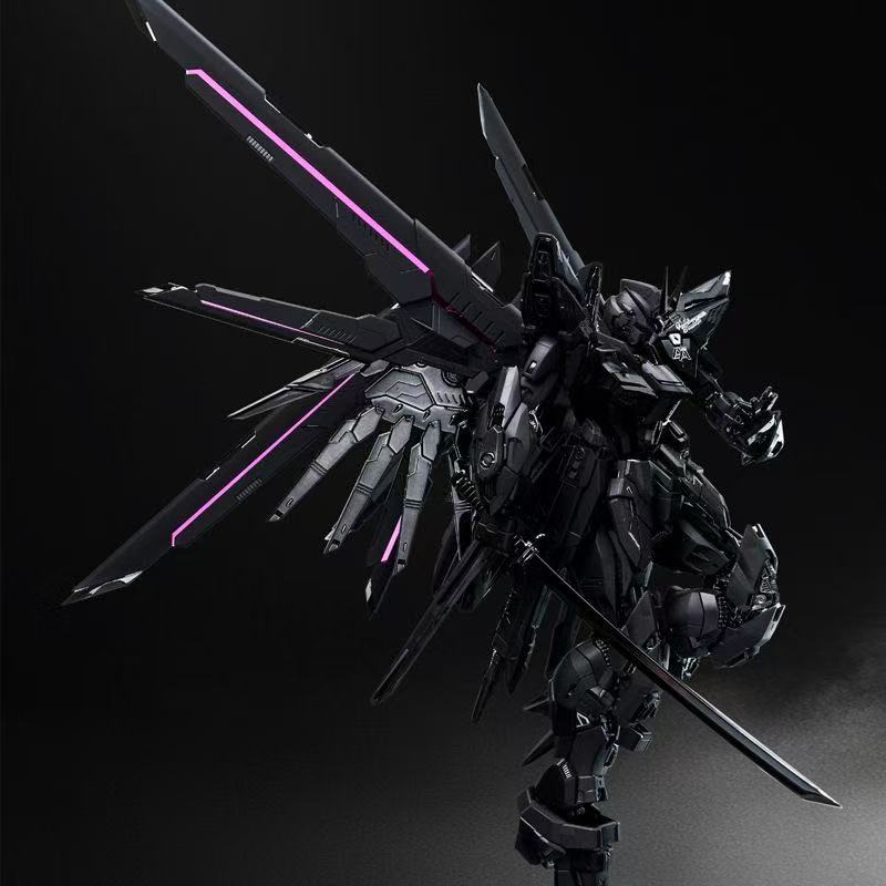 Red Lotus MG 1/100 Proud Defender Mighty Strike Freedom Backpack Black Ver.