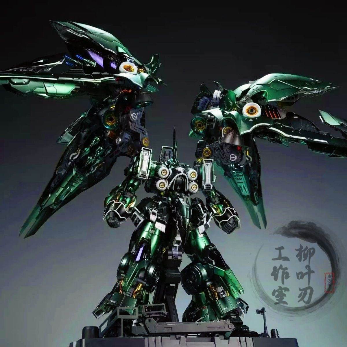 [LiuYeRen Studio] Axis Model Works Osiris Aerial Dominator Deluxe Version Customized Paint: Mettalic Green + Metallic Inner Frame [Un-assembled]