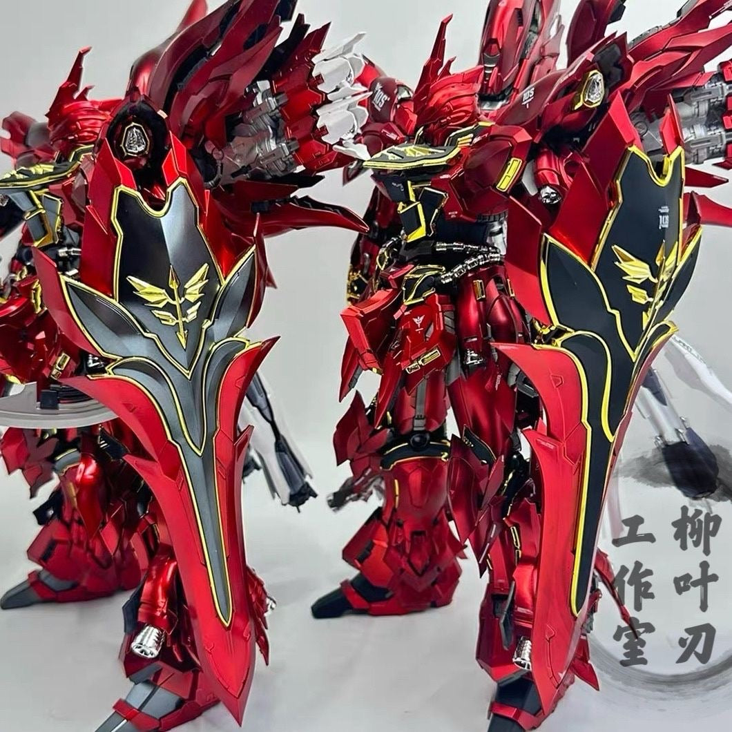 [LiuYeRen Studio] Comet Technology 1/100 MSN-06S The Red Comet Model Kit Customized Paint: Plated Red + Metallic Inner Frame [Un-assembled]
