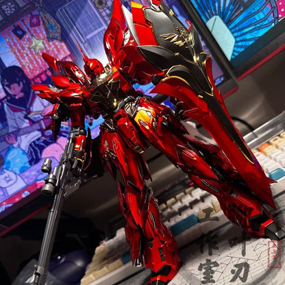 [LiuYeRen Studio] Comet Technology 1/100 MSN-06S The Red Comet Model Kit Customized Paint: Plated Red + Metallic Inner Frame [Un-assembled]