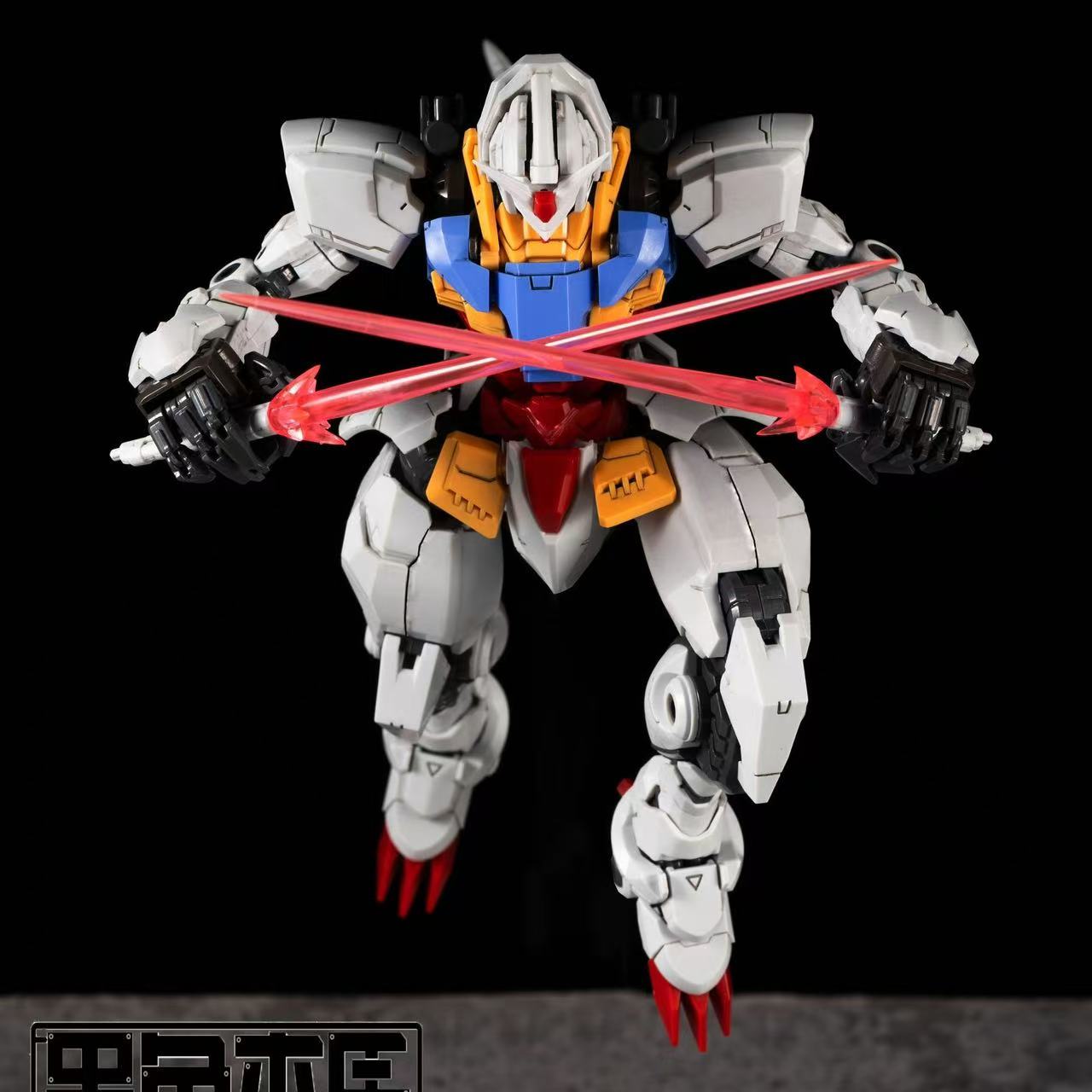 Black Trojan 1/100 Gangsuosi Model Kit