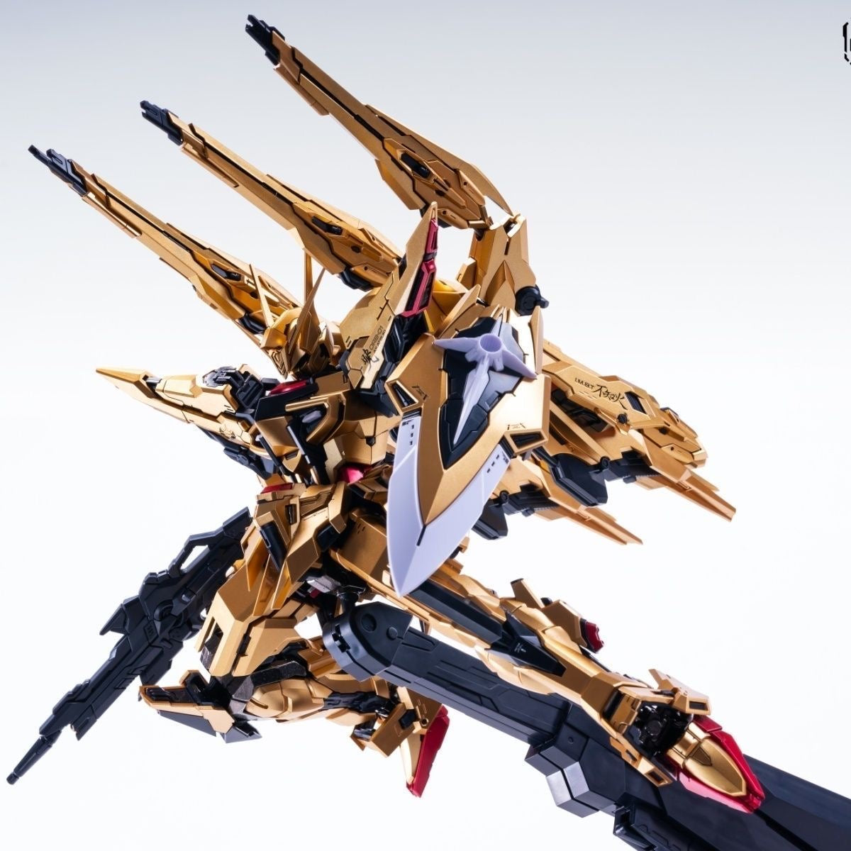 SGG 1/100 Daybreak Model Kit [GK Style Akatsuki Gundam]