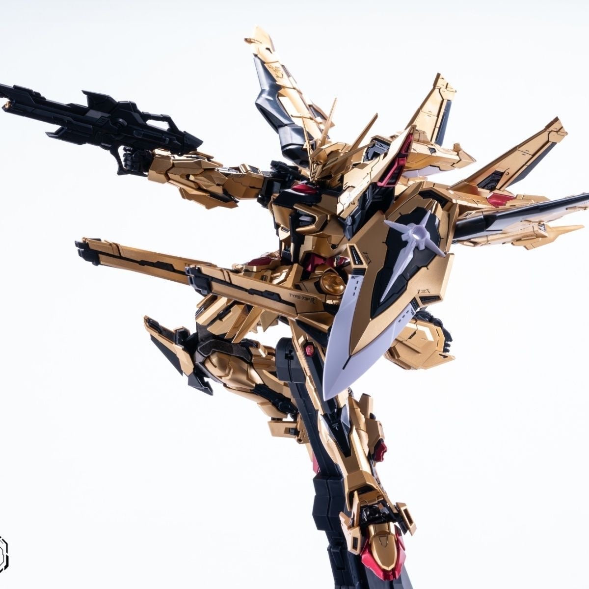 JOKERD ＜CRYSTAL＞　AKATSUKI SGG 1/100 Daybreak Model Kit [GK Style Akatsuki Gundam] – Cool