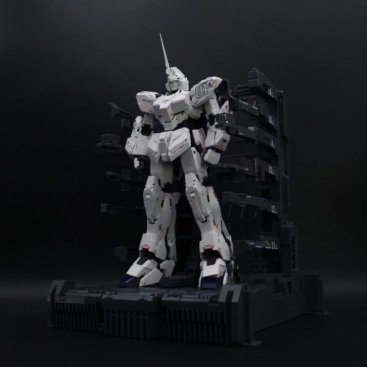 Divine Beast Model KO 2202 MGEX Unicorn Gundam 1/100 Model Kit (With LED)