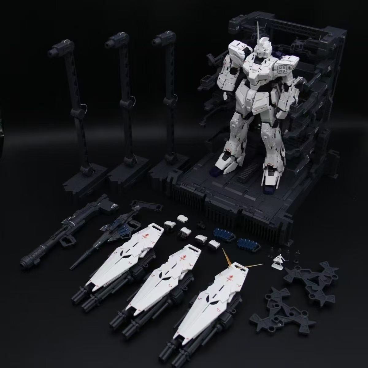 Divine Beast Model KO 2202 MGEX Unicorn Gundam 1/100 Model Kit (With LED)