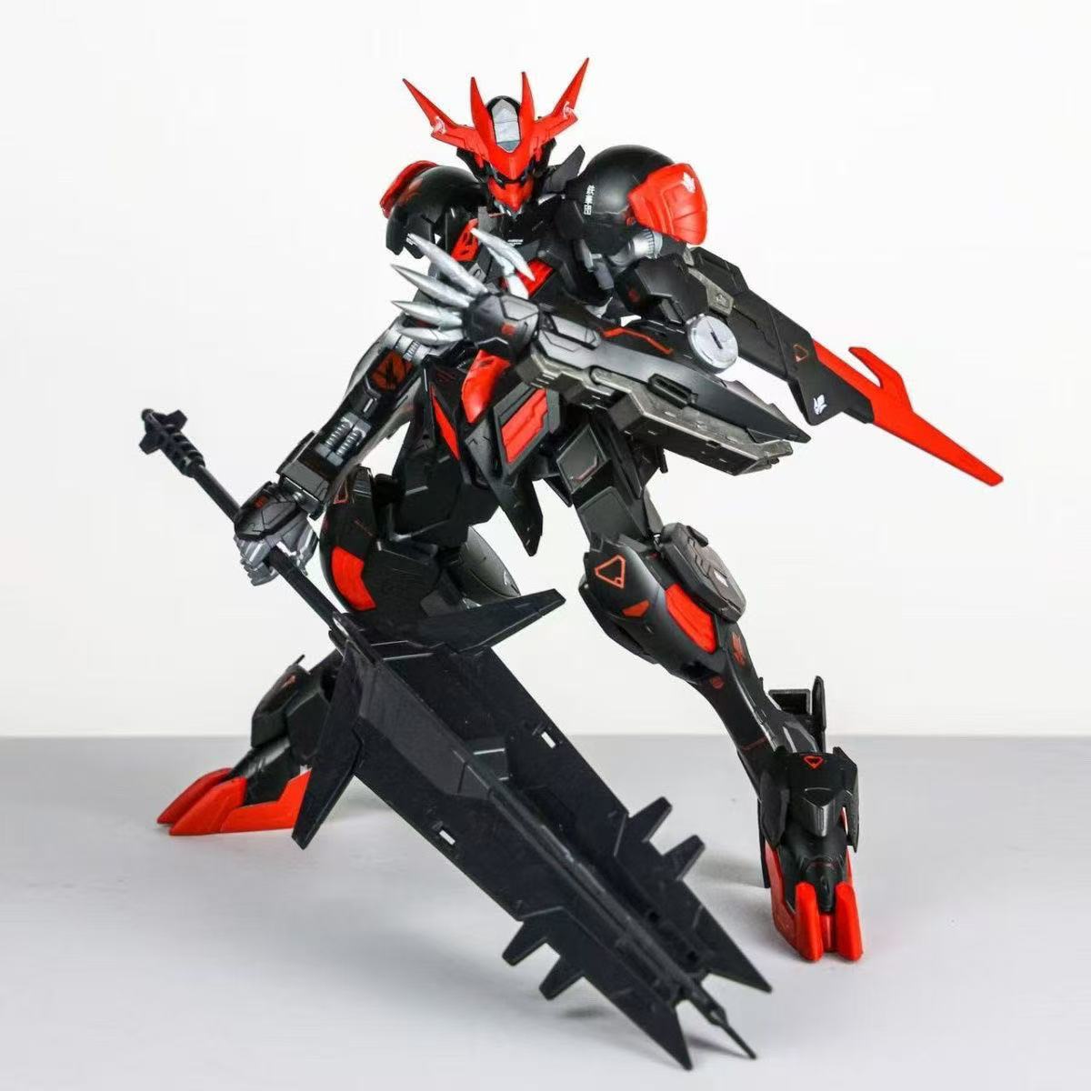 MAX FM/100 Gundam Barbatos Lupus Rex Black Coating Version (With the Head Effect Set)