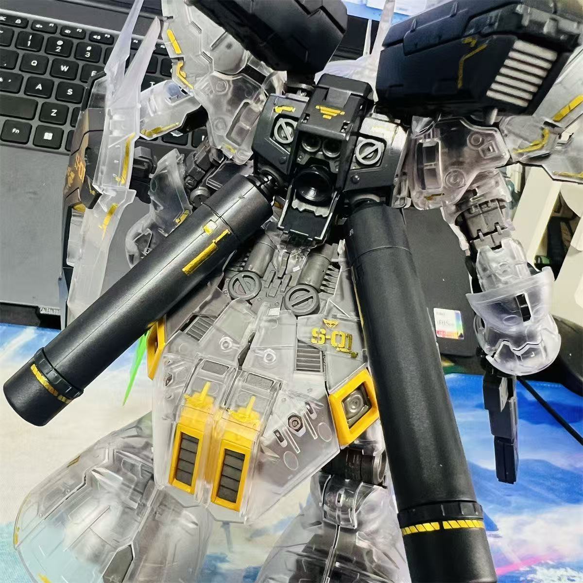 SH Studio RG Sazabi Mechanical Clear Version (Third Party)