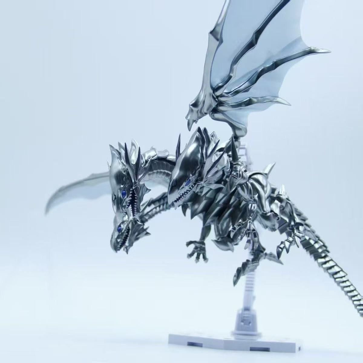 Kaiba Industry Figure-rise Standard Amplified Blue Eyes White Dragon (with 3 Heads Resin Kit) Metallic Silver Version