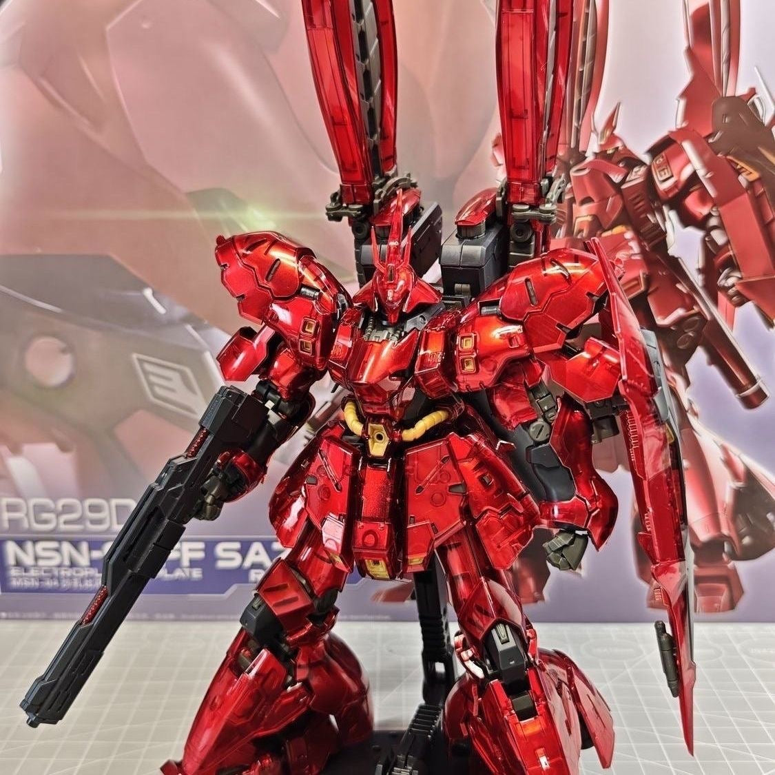 (Pre-Order) GG RG MSN-04FF Sazabi 1/144 [Fukuoka/Side-F] Clear Armor Plated Coating Version (Third Party) (Delivery in 4-5 weeks)
