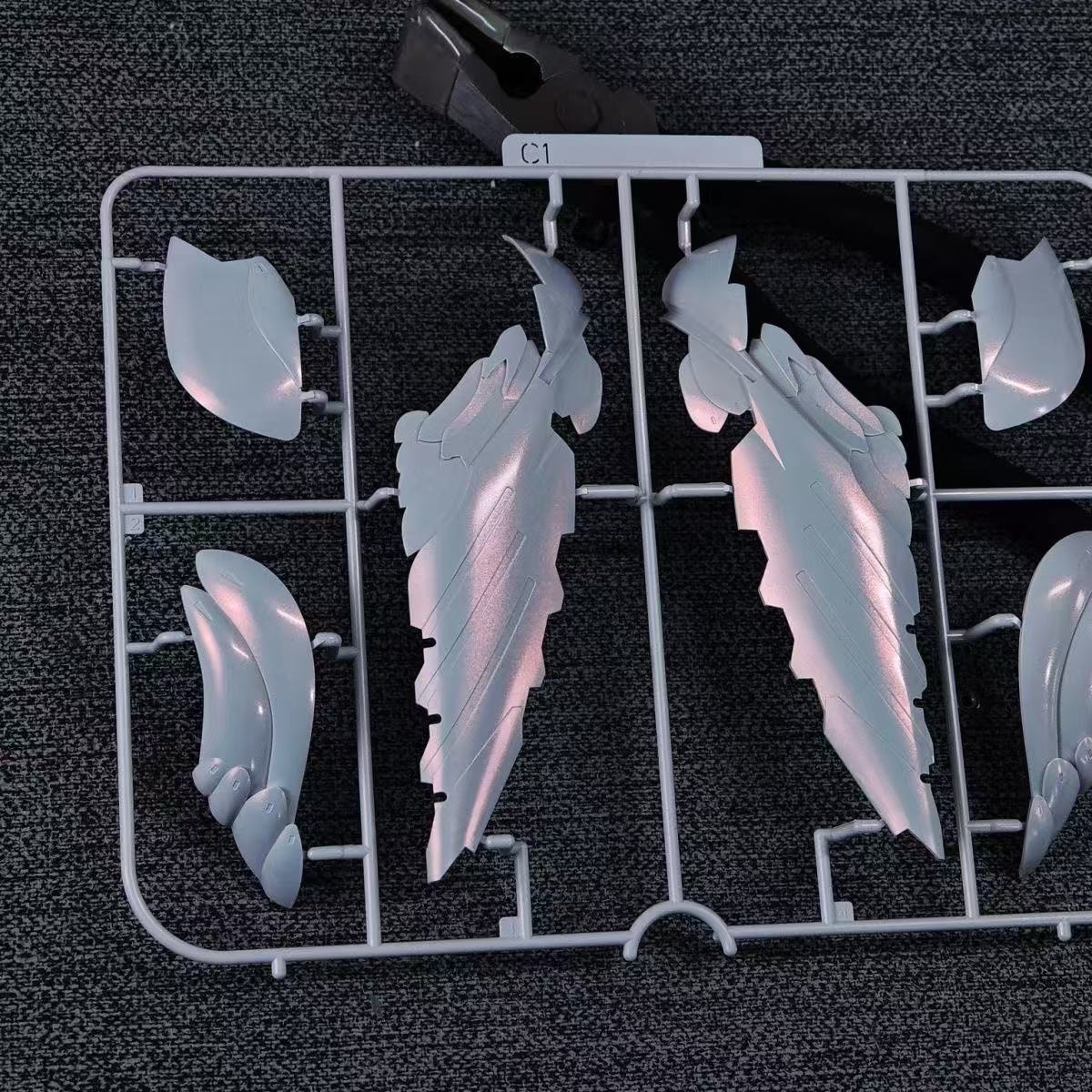 YX Studio Customized Paint Changlong 1/100 MG Wing Gundam Zero EW Ver.Ka Special Coating (Third Party, Not Original Bandai Kit Used)