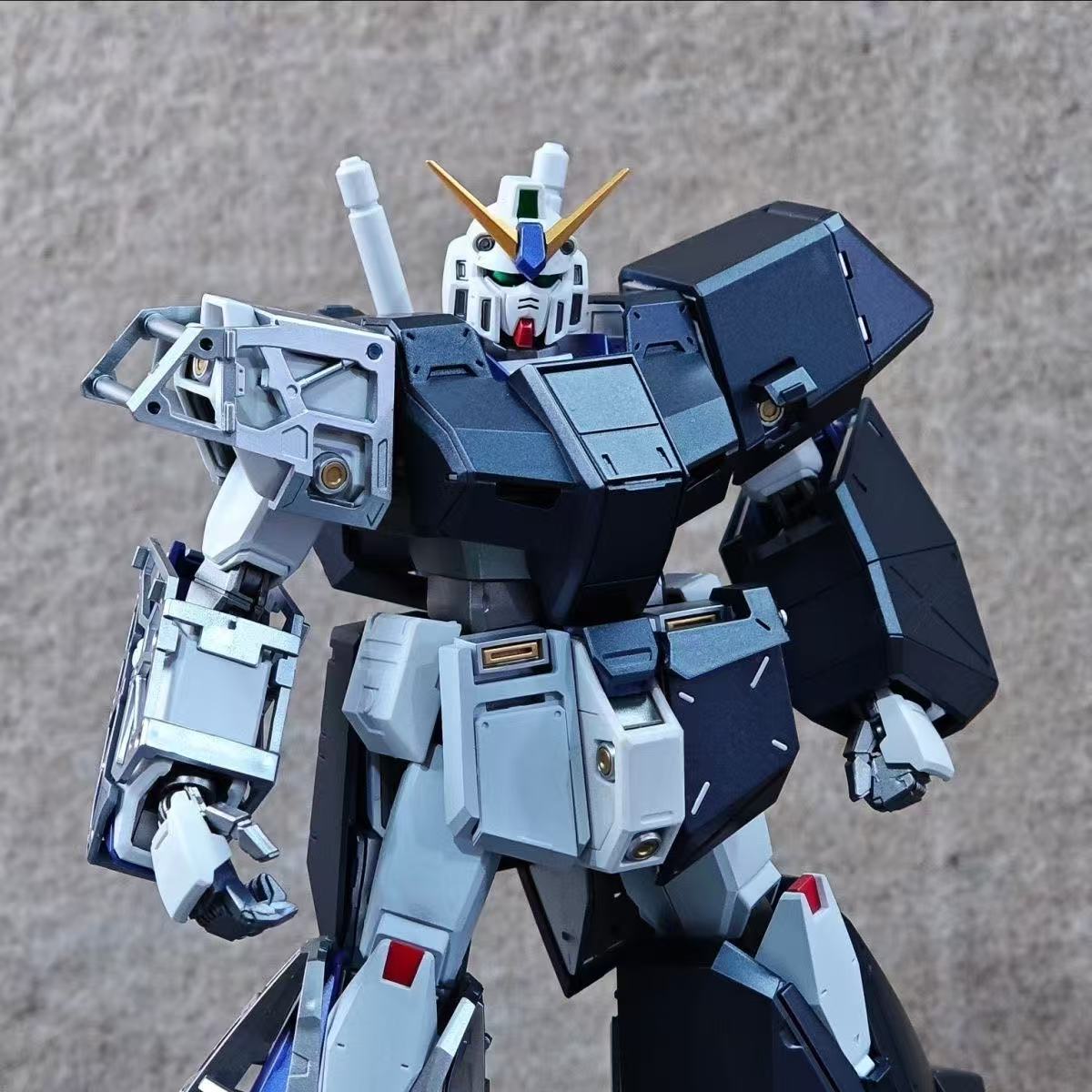 YX Studio Customized Paint YM Studio MG 1/100 Gundam NT-1 Alex Ver.2.0 Metallic Coating (Third Party, Not Original Bandai Kit Used)