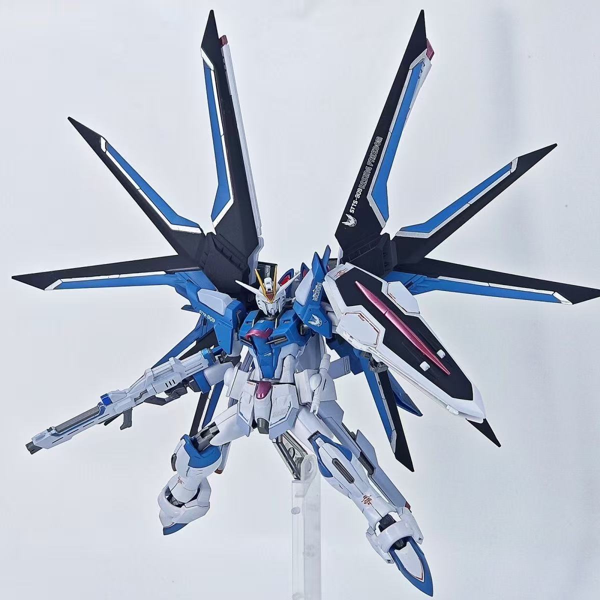 YX Studio Customized Paint XFS Studio 1/144 HGCE Rising Freedom Gundam Robot Spirits Style Coating (Third Party, Not Original Bandai Kit Used)