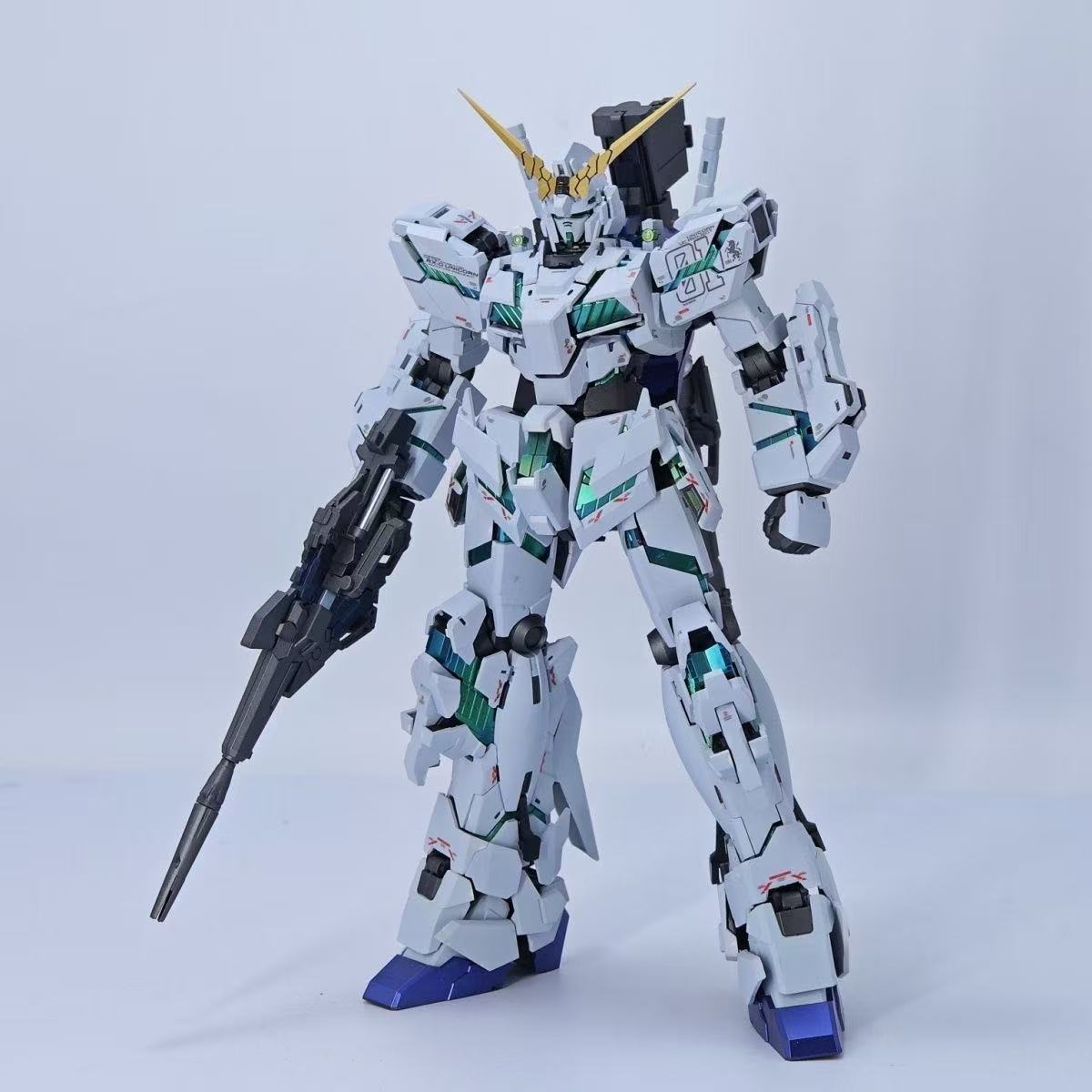YX Studio Customized Paint Divine Beast 1/100 MGEX Unicorn Gundam Metal Composite Style Coating (Third Party, Not Original Bandai Kit Used)