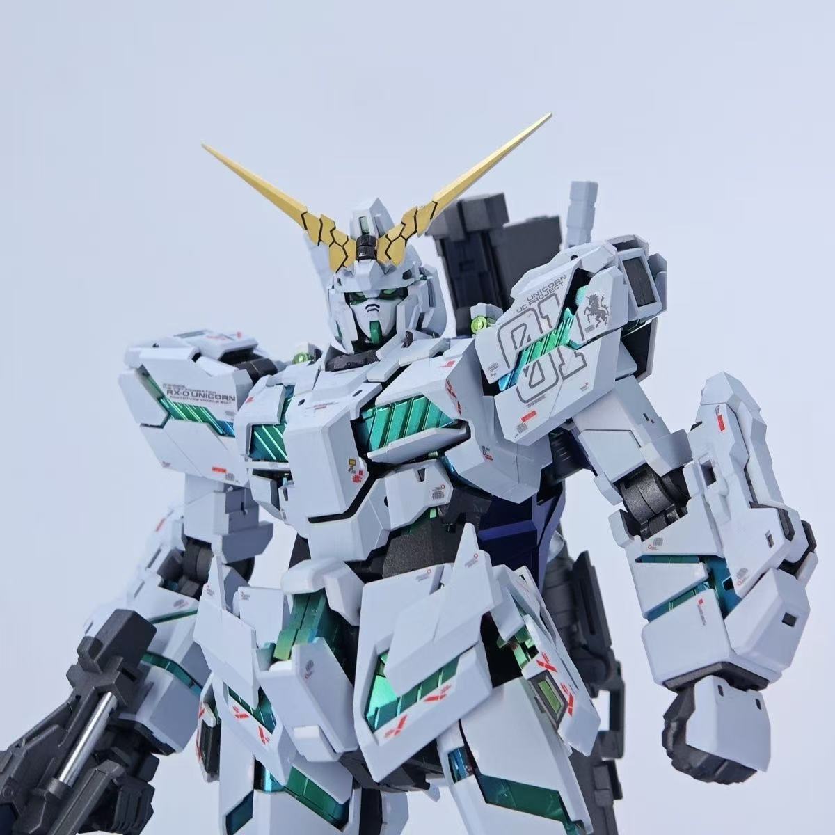 YX Studio Customized Paint Divine Beast 1/100 MGEX Unicorn Gundam Metal Composite Style Coating (Third Party, Not Original Bandai Kit Used)