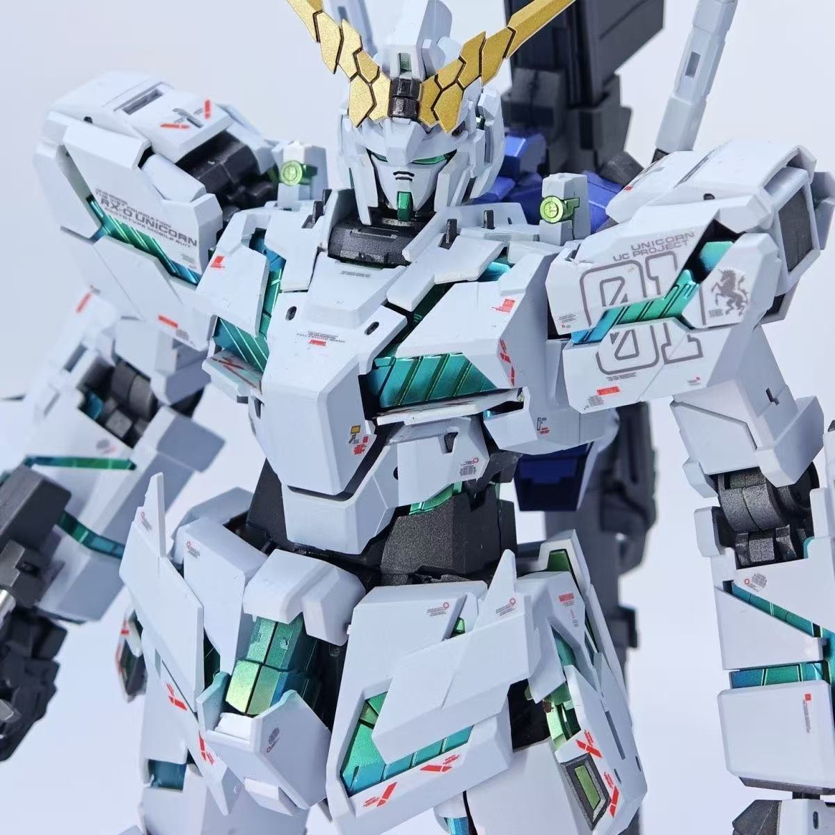 YX Studio Customized Paint Divine Beast 1/100 MGEX Unicorn Gundam Metal Composite Style Coating (Third Party, Not Original Bandai Kit Used)