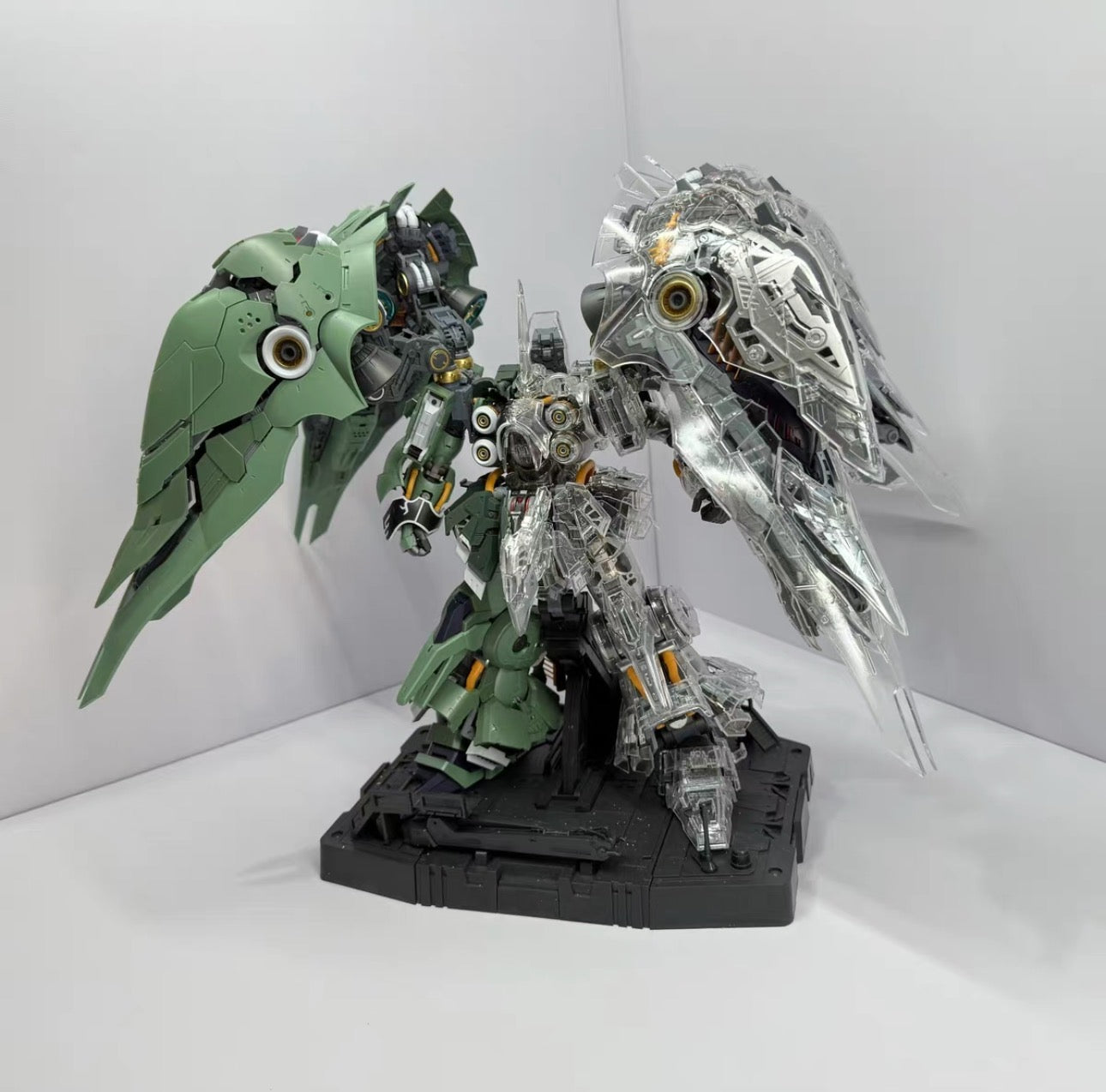Yu Jiao Axis Model Works Osiris Aerial Dominator Half Clear Armor Parts Set (2 sets Required for Full Body Armor) (Copy)