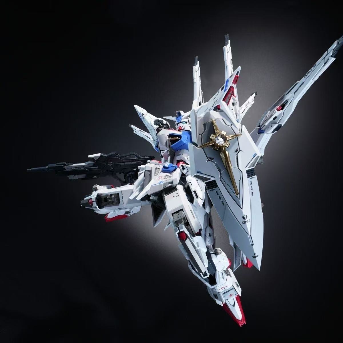 (Pre-Order) Yatagarasu Dynamics 1/100 Model Kit Orb Light [GK Style Akatsuki Gundam](ETA: October 2026)