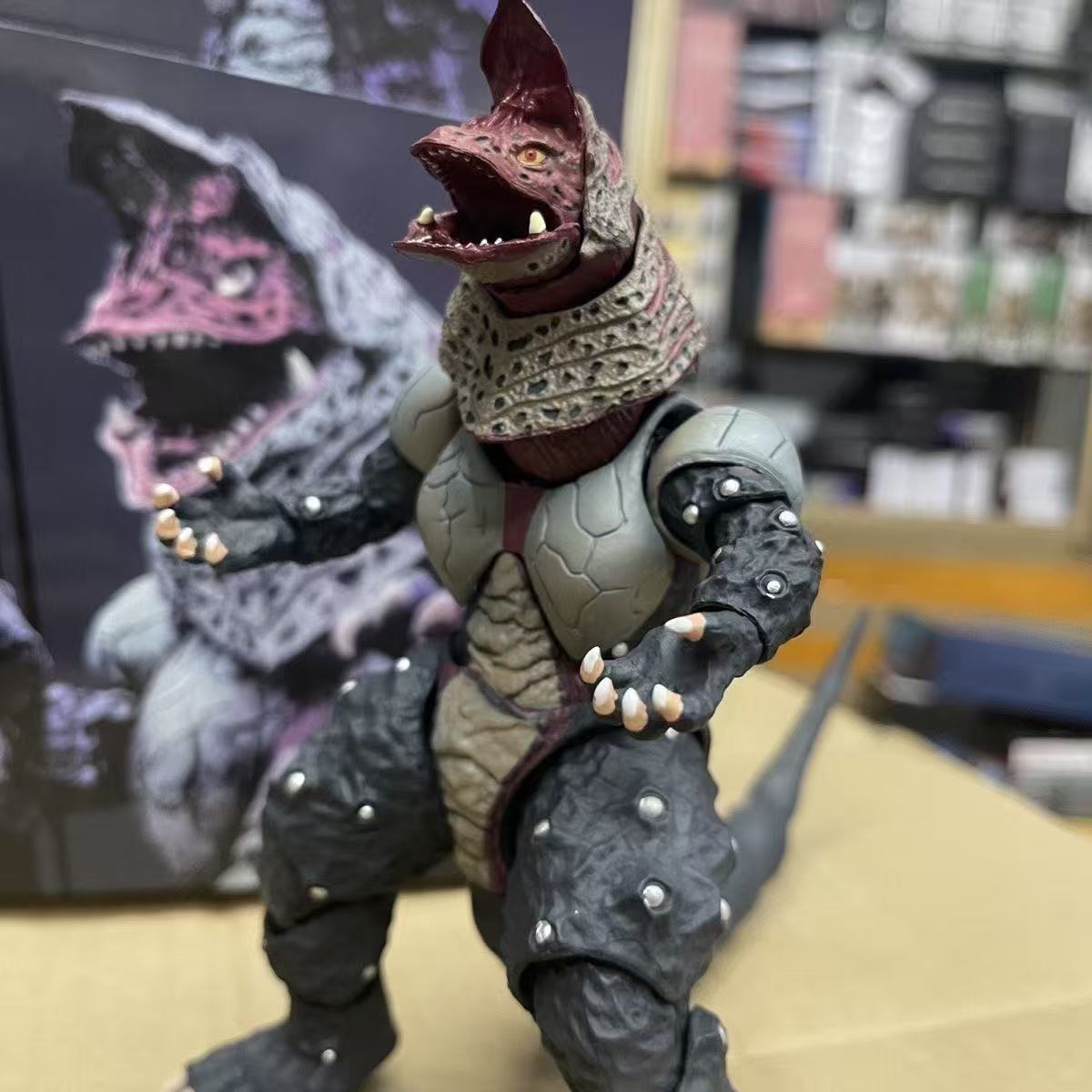 KO Bootleg (Third Party, Not Original Bandai) Ultraman Tiga S.H.Figuarts Monster Golza