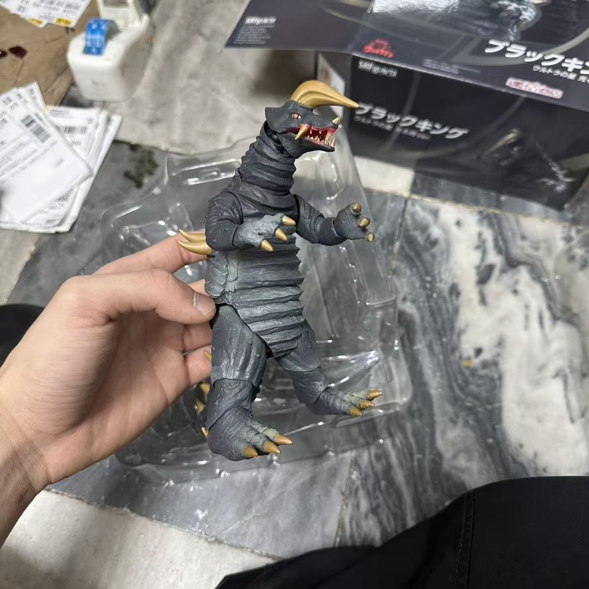 KO Bootleg (Third Party, Not Original Bandai) Ultraman S.H.Figuarts Monster Black King