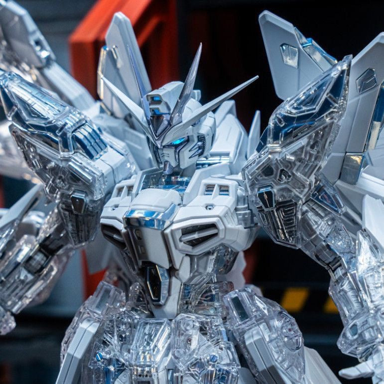 Minerva Twilight Strike Freedom Head for 1/100 Prepainted with LED lighting