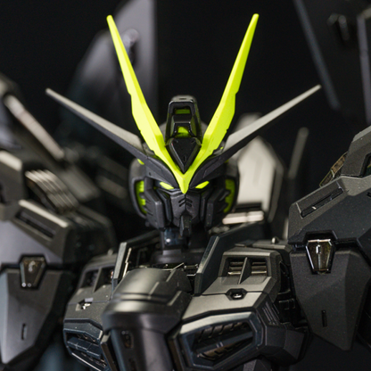 Minerva Midnight Strike Freedom Head for 1/100 Prepainted with LED lighting