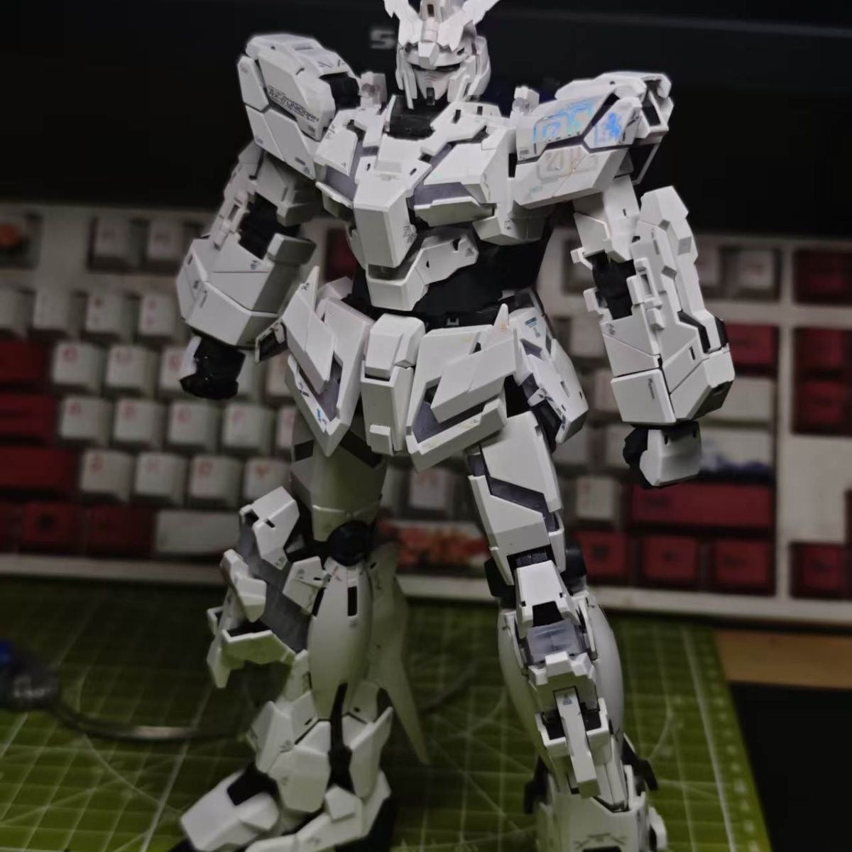 Holographic Water Decal for MGEX Unicorn Gundam 1/100