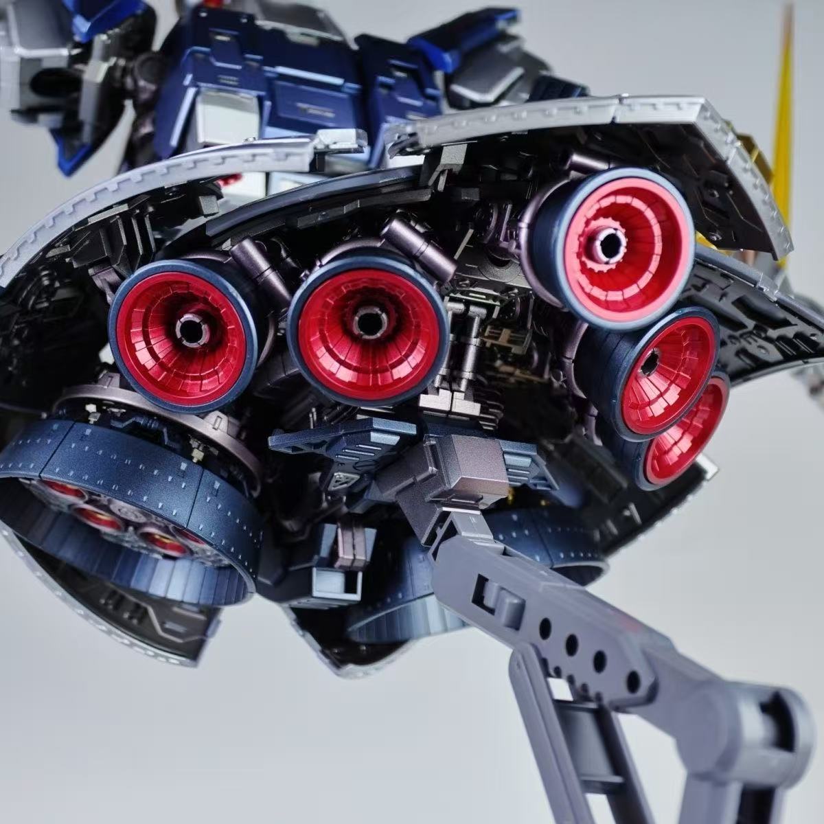 YX Studio A Baoa Qu Model 1/100 Scale Zeong Zhanshenhao Model Kit Customized Paint Titanium Version(Third Party, Not Original Bandai Kit Used)