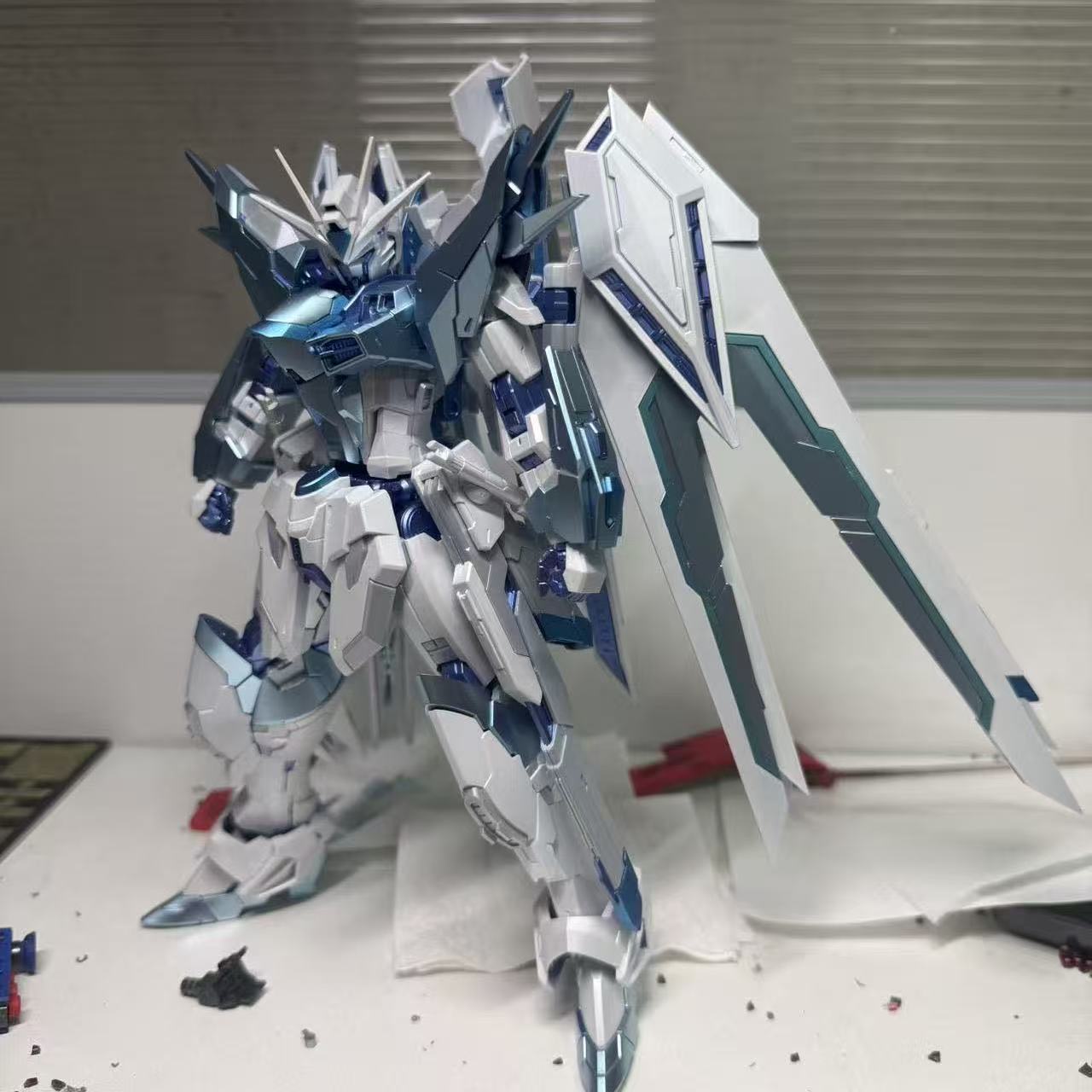 (Pre-Order) [wsss Studio] Shenma Model 1/100 Blue Knight GK Style Rising Freedom Gundam Model Kit Twilight Coating (ETA: October 2026)